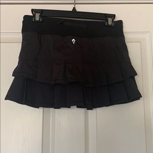 Iviva golf/tennis/athletic skirt.  Girls size 14.